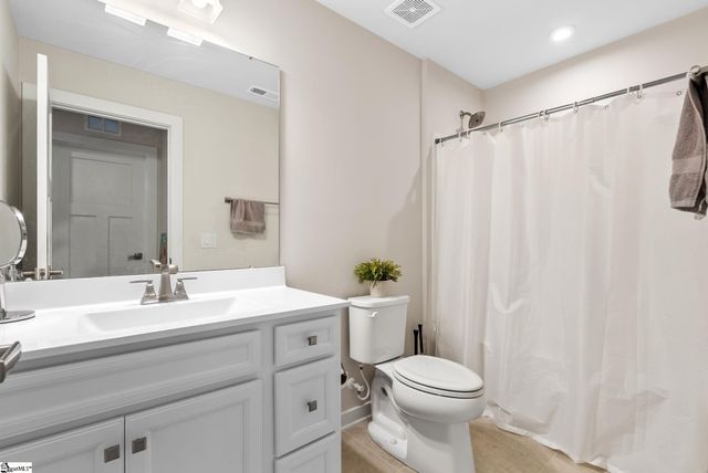 913 Leyburn Lane, Greenville, SC 29617