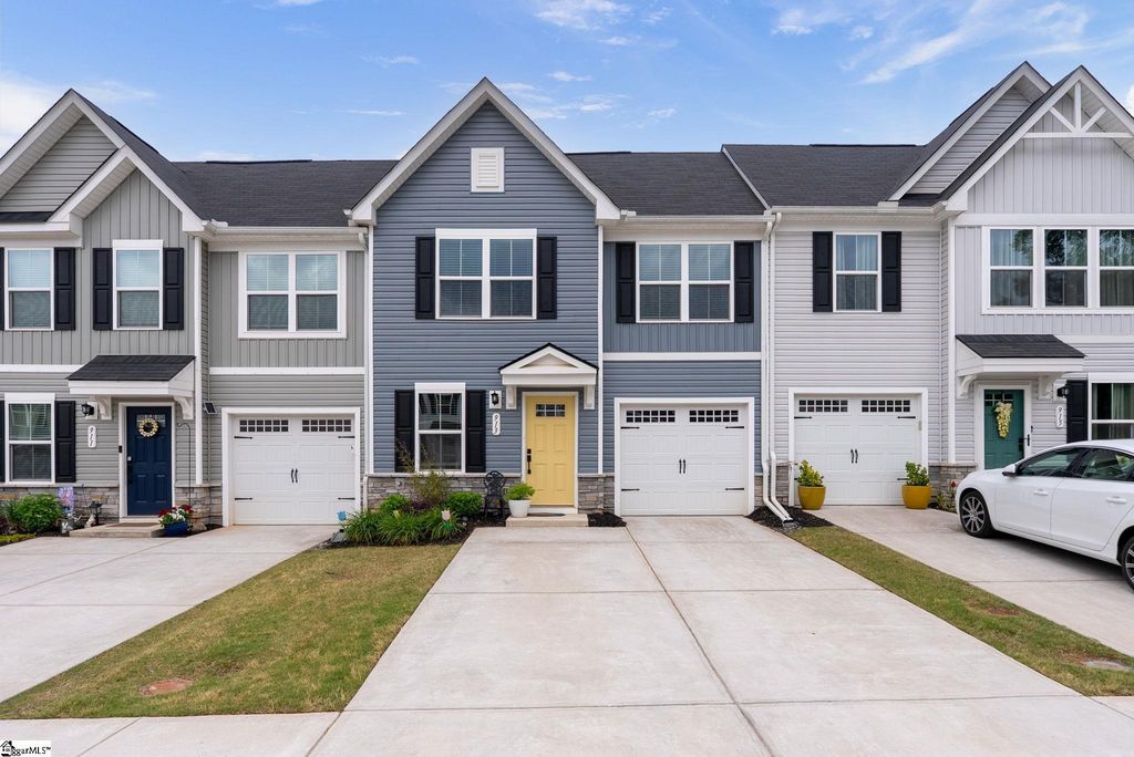 913 Leyburn Lane, Greenville, SC 29617