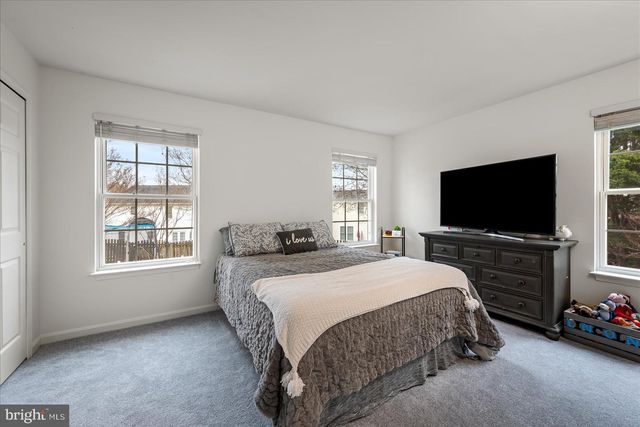 28 BASALT DR, Fredericksburg, VA 22406