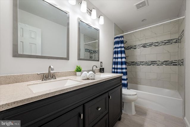 28 BASALT DR, Fredericksburg, VA 22406