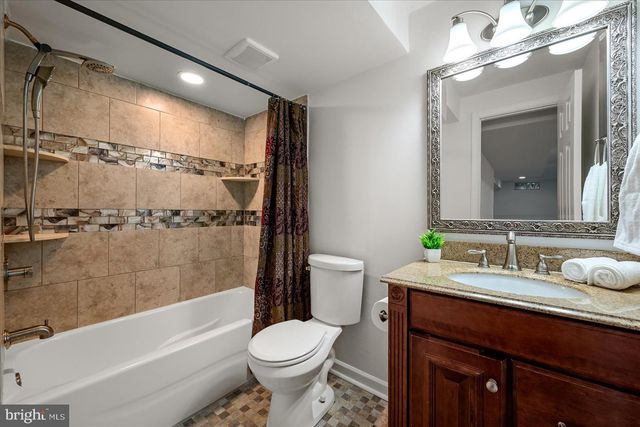 28 BASALT DR, Fredericksburg, VA 22406