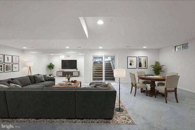 28 BASALT DR, Fredericksburg, VA 22406