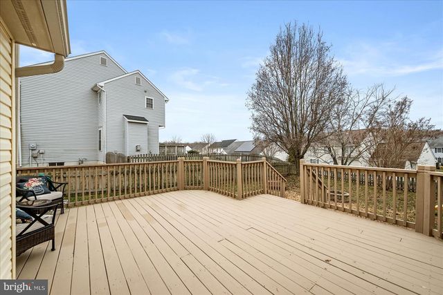 28 BASALT DR, Fredericksburg, VA 22406