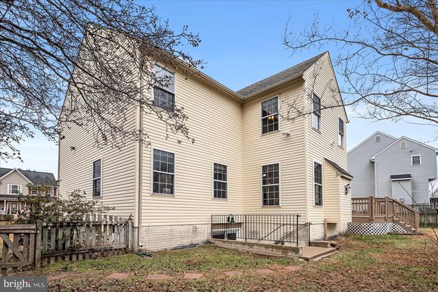 28 BASALT DR, Fredericksburg, VA 22406