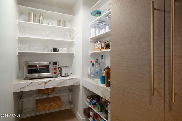 2737 E ARIZONA BILTMORE Circle 3, Phoenix, AZ 85016