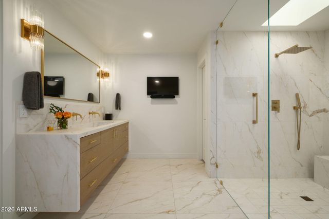 2737 E ARIZONA BILTMORE Circle 3, Phoenix, AZ 85016