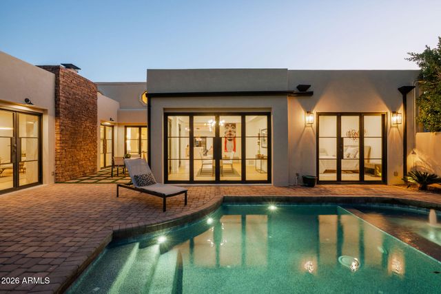 2737 E ARIZONA BILTMORE Circle 3, Phoenix, AZ 85016