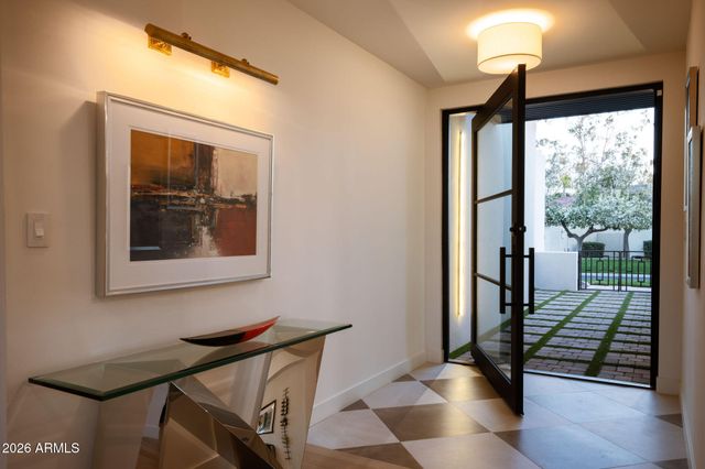 2737 E ARIZONA BILTMORE Circle 3, Phoenix, AZ 85016