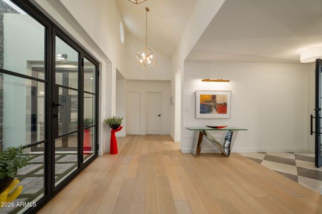 2737 E ARIZONA BILTMORE Circle 3, Phoenix, AZ 85016