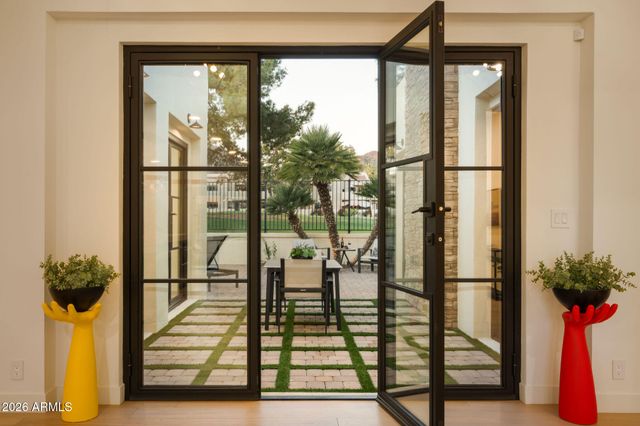 2737 E ARIZONA BILTMORE Circle 3, Phoenix, AZ 85016