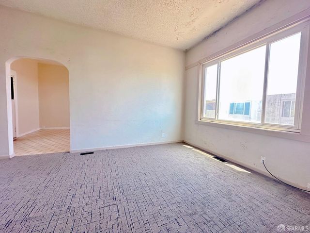 322 Commercial Avenue, South San Francisco, CA 94080