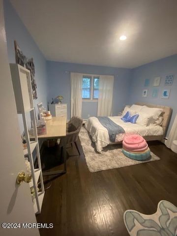 291 Lawrence Avenue, Oakhurst, NJ 07755