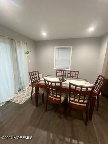 291 Lawrence Avenue, Oakhurst, NJ 07755