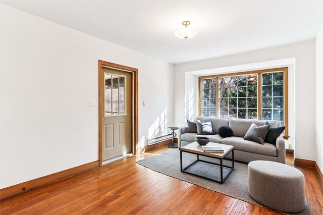 420 Lexington Ave, Iowa City, IA 52246