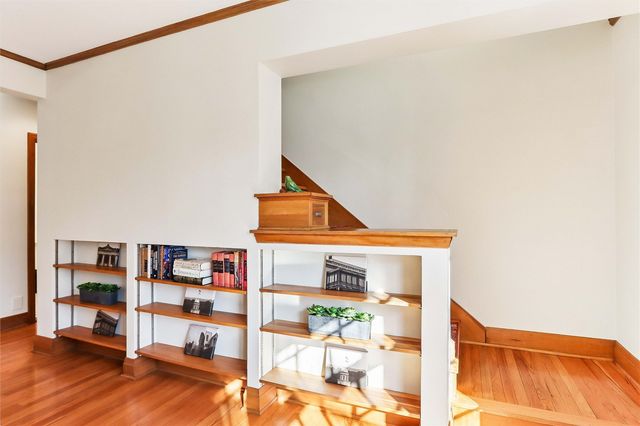 420 Lexington Ave, Iowa City, IA 52246