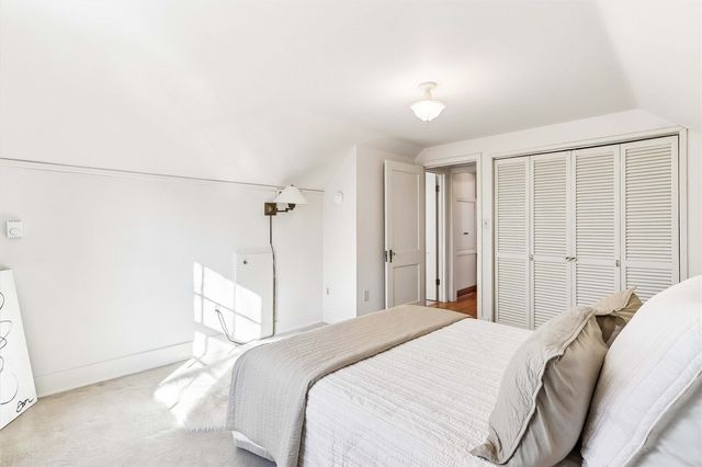 420 Lexington Ave, Iowa City, IA 52246