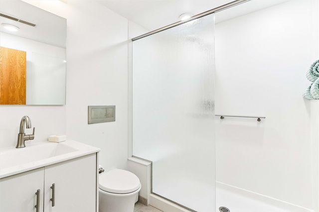 420 Lexington Ave, Iowa City, IA 52246