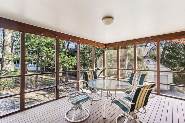 420 Lexington Ave, Iowa City, IA 52246