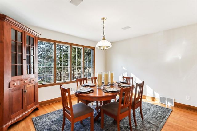 420 Lexington Ave, Iowa City, IA 52246