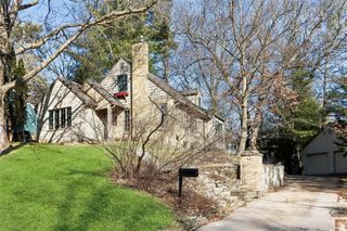 420 Lexington Ave, Iowa City, IA 52246