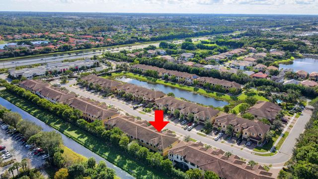 10342 Wellington Parc Drive, Wellington, FL 33449