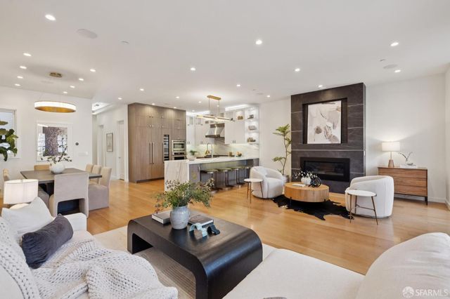 215 3rd Avenue, San Francisco, CA 94118