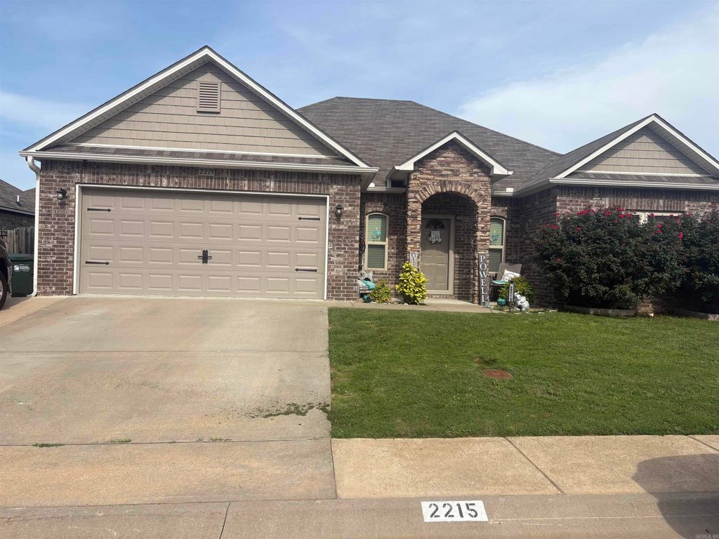 2215 Mary Alice Drive, Conway, AR 72032