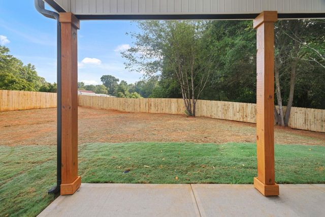 2302 Old Spartanburg Highway, Woodruff, SC 29388
