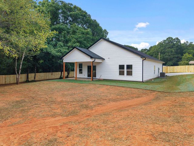 2302 Old Spartanburg Highway, Woodruff, SC 29388