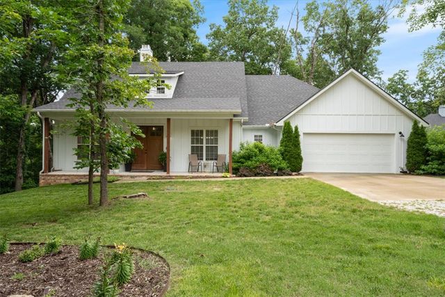 13846 Bob White Circle, Fayetteville, AR 72704