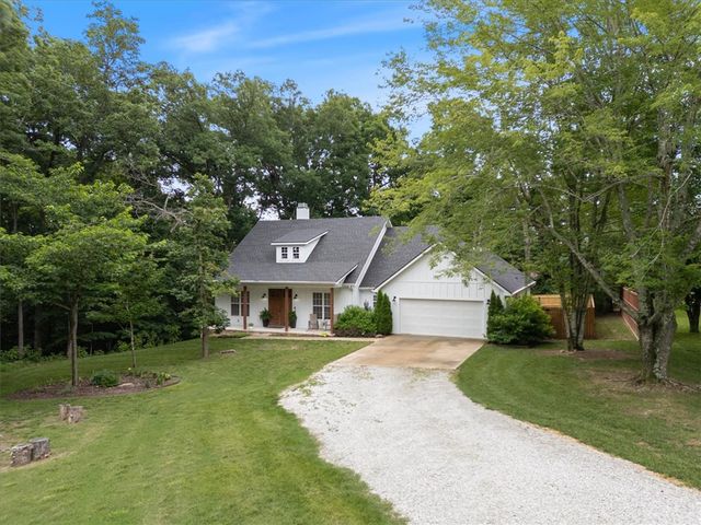 13846 Bob White Circle, Fayetteville, AR 72704