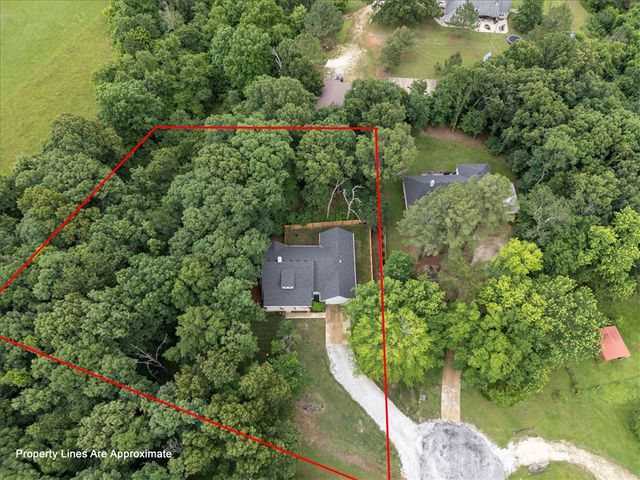 13846 Bob White Circle, Fayetteville, AR 72704