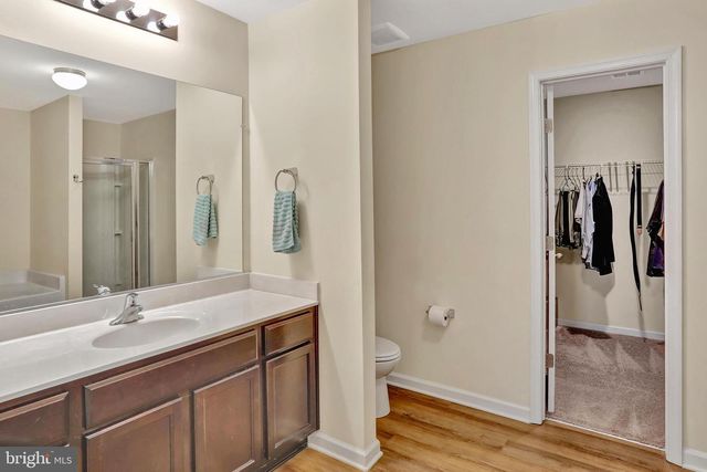215 WYETH AVE, Martinsburg, WV 25401