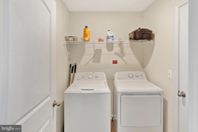 215 WYETH AVE, Martinsburg, WV 25401