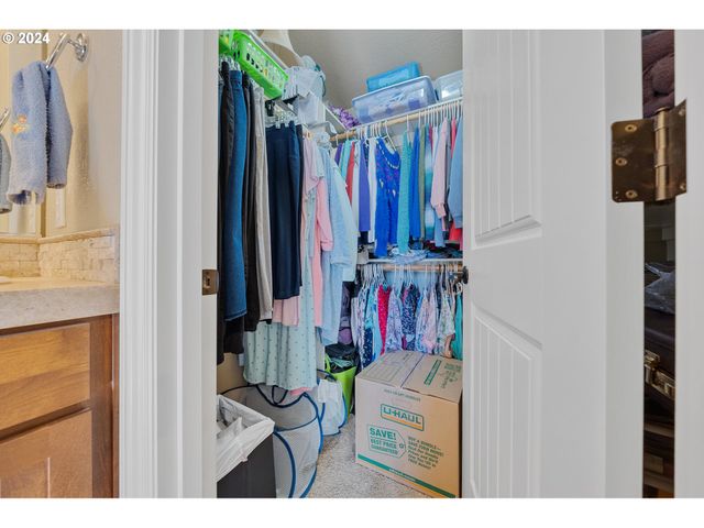 350 Ne HARBOR VIEW Pl, Depoe Bay, OR 97341