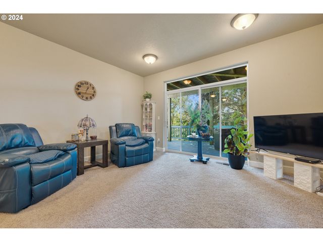 350 Ne HARBOR VIEW Pl, Depoe Bay, OR 97341