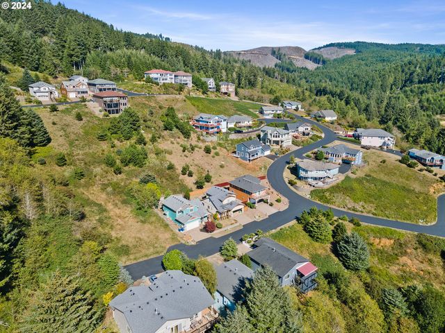 350 Ne HARBOR VIEW Pl, Depoe Bay, OR 97341