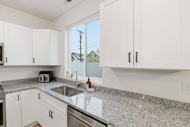 3017 E Sanson Ave, Spokane, WA 99217