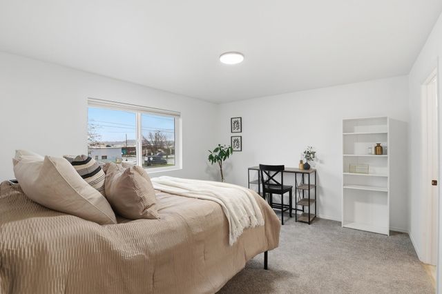 3017 E Sanson Ave, Spokane, WA 99217