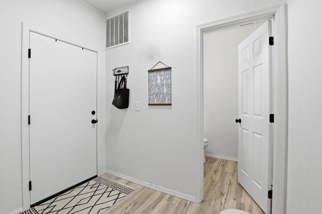 3017 E Sanson Ave, Spokane, WA 99217