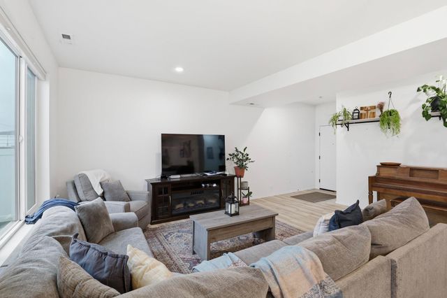 3017 E Sanson Ave, Spokane, WA 99217