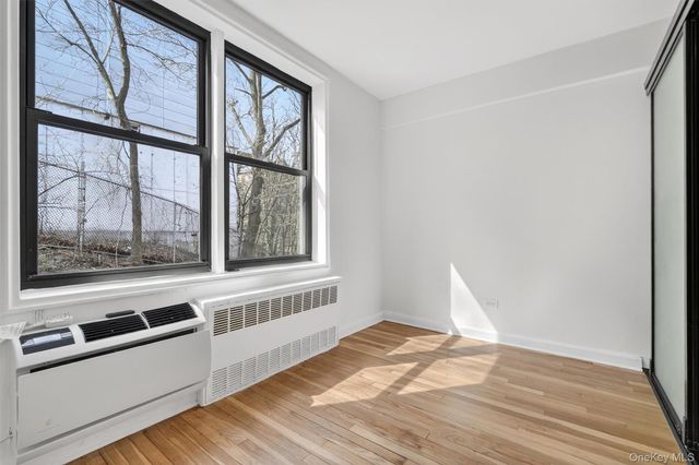 5235 Post Road 5A, Bronx, NY 10471