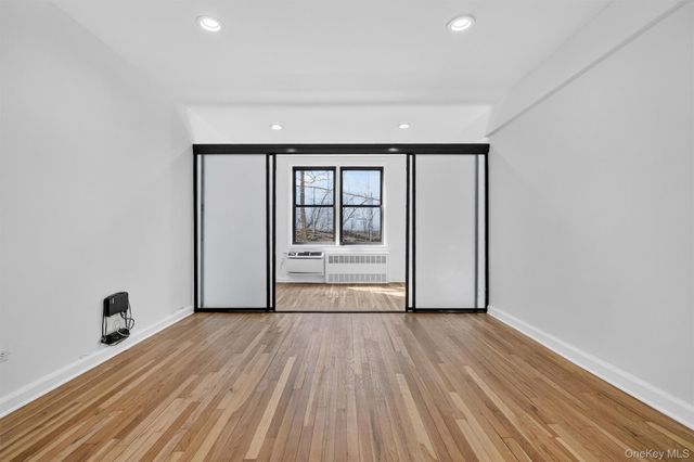 5235 Post Road 5A, Bronx, NY 10471