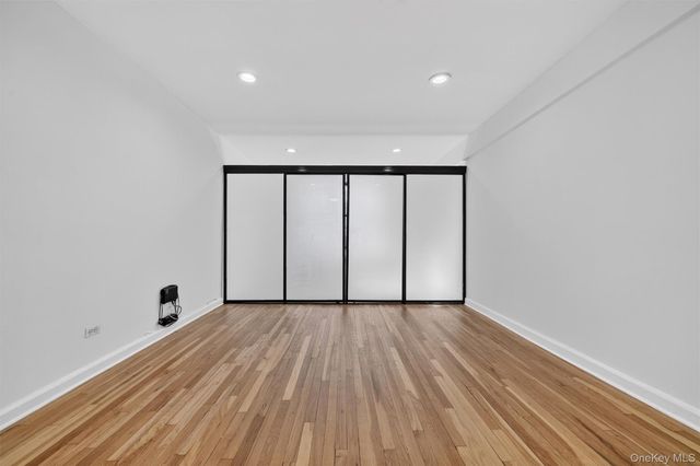 5235 Post Road 5A, Bronx, NY 10471