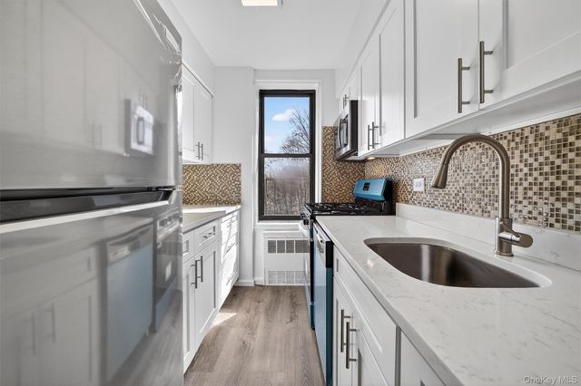 5235 Post Road 5A, Bronx, NY 10471