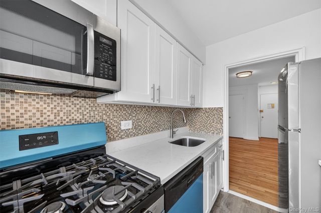 5235 Post Road 5A, Bronx, NY 10471