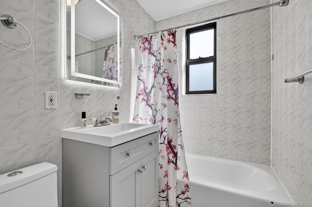 5235 Post Road 5A, Bronx, NY 10471