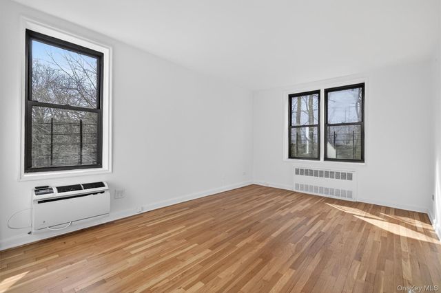 5235 Post Road 5A, Bronx, NY 10471