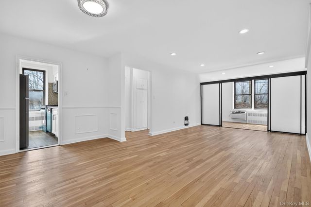 5235 Post Road 5A, Bronx, NY 10471