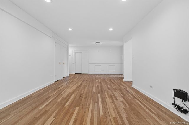 5235 Post Road 5A, Bronx, NY 10471